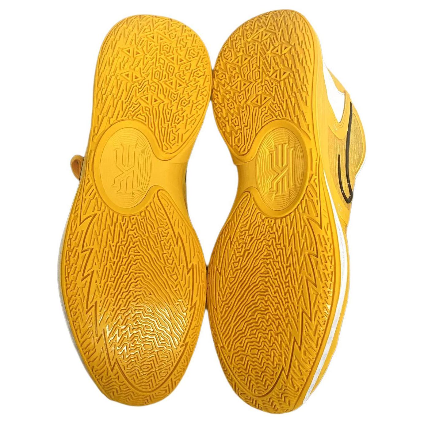 Shop 나이키 카이리 로우 5 TB 프로모 '유니버시티 골드' DX6651-701