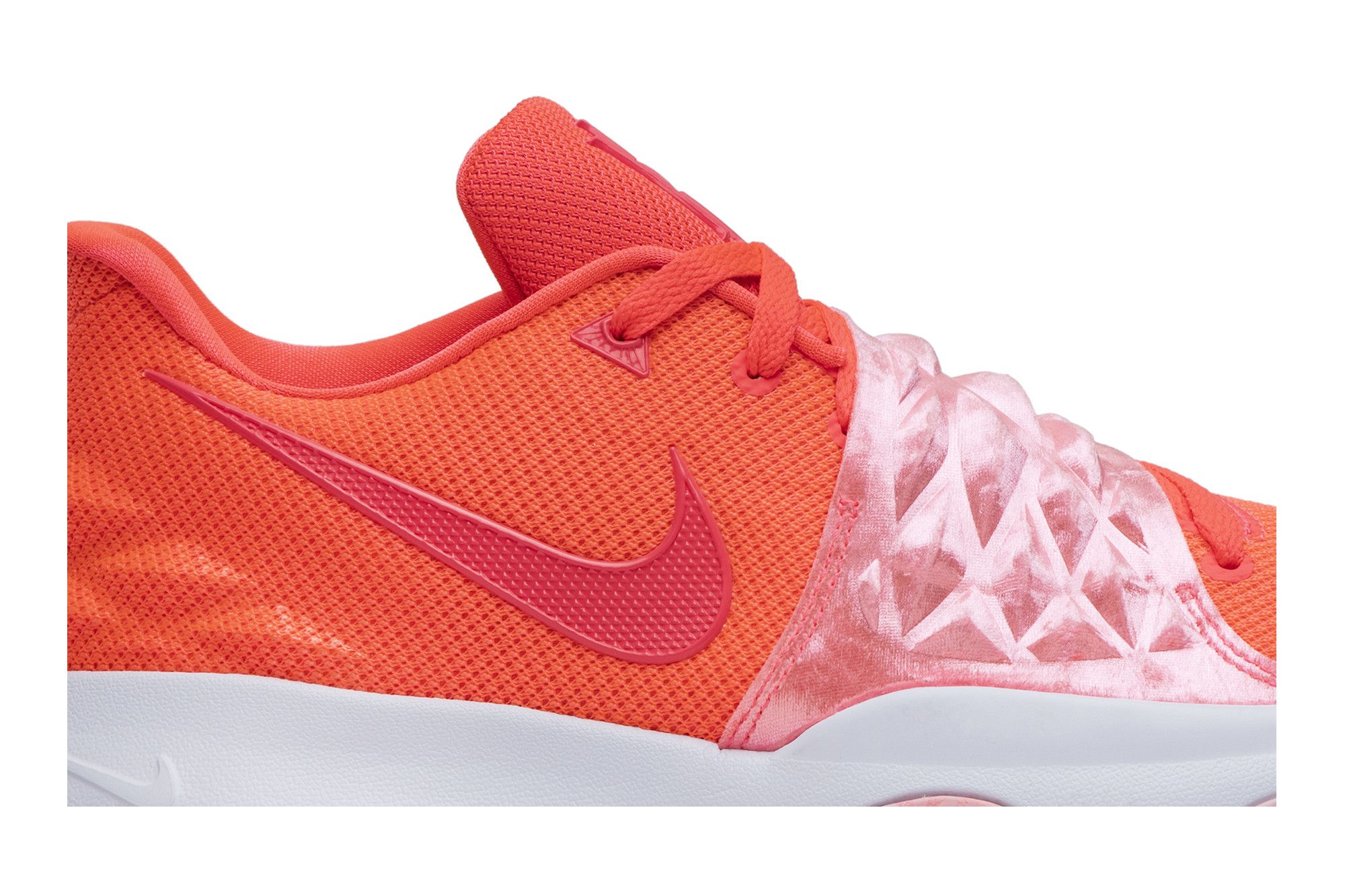 Lookbook Nike Kyrie Low ''Hot Punch'' Schoenen AO8979-600