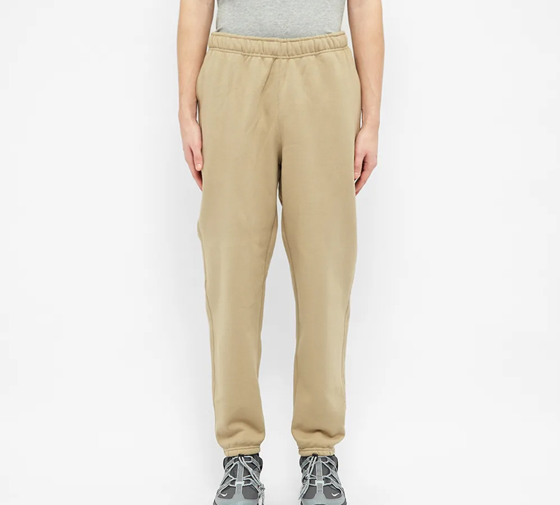 Shop Pantalones Jogger Nike Lab Logo Retro Classic Fleece Caqui. CD6394-247