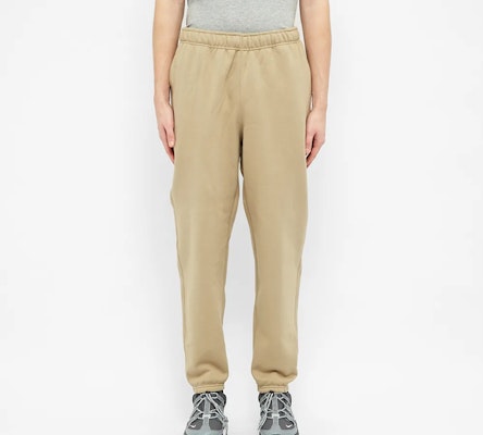 Pantalones Jogger Nike Lab Logo Retro Classic Fleece Caqui. CD6394-247 Shop Pantalones Jogger Nike Lab Logo Retro Classic Fleece Caqui. CD6394-247