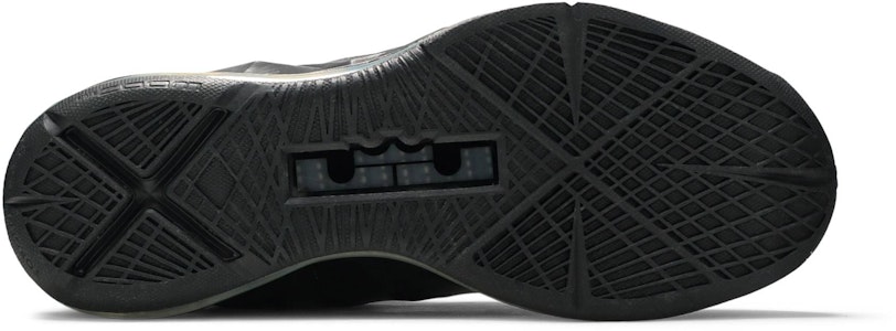 Nike LeBron 10 'Carbono' 541100-001 Shop Nike LeBron 10 'Carbono' 541100-001