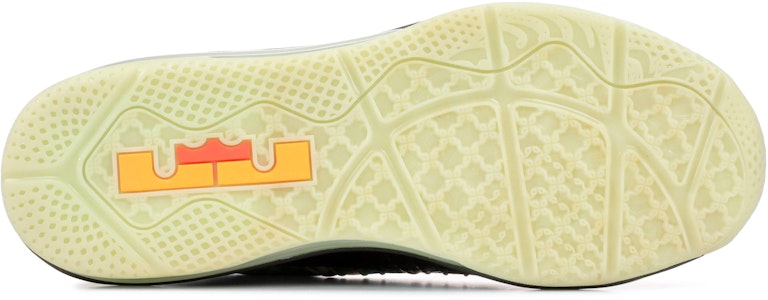 Nike LeBron 10 'Paket Perayaan' 628622-900 Purchase Nike LeBron 10 'Paket Perayaan' 628622-900