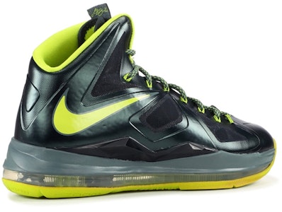 Nike LeBron 10 'Dunkman' Sepatu Basket 541100-300 Lookbook Nike LeBron 10 'Dunkman' Sepatu Basket 541100-300