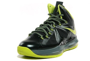 耐克勒布朗10代 '扣篮侠' 543645-300 Lookbook 耐克勒布朗10代 '扣篮侠' 543645-300