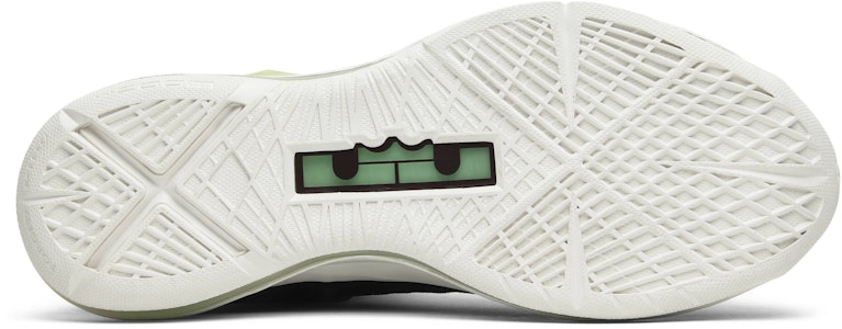 Nike LeBron 10 EXT QS 'Black Suede' Sepatu Hitam Suede 607078-001 Shop Nike LeBron 10 EXT QS 'Black Suede' Sepatu Hitam Suede 607078-001