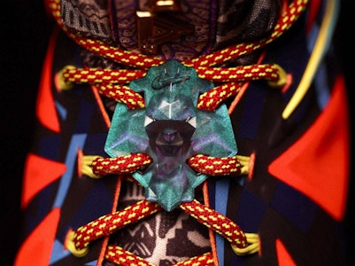 Nike LeBron 10 Premium 'Qué El MVP' 618217-300 3