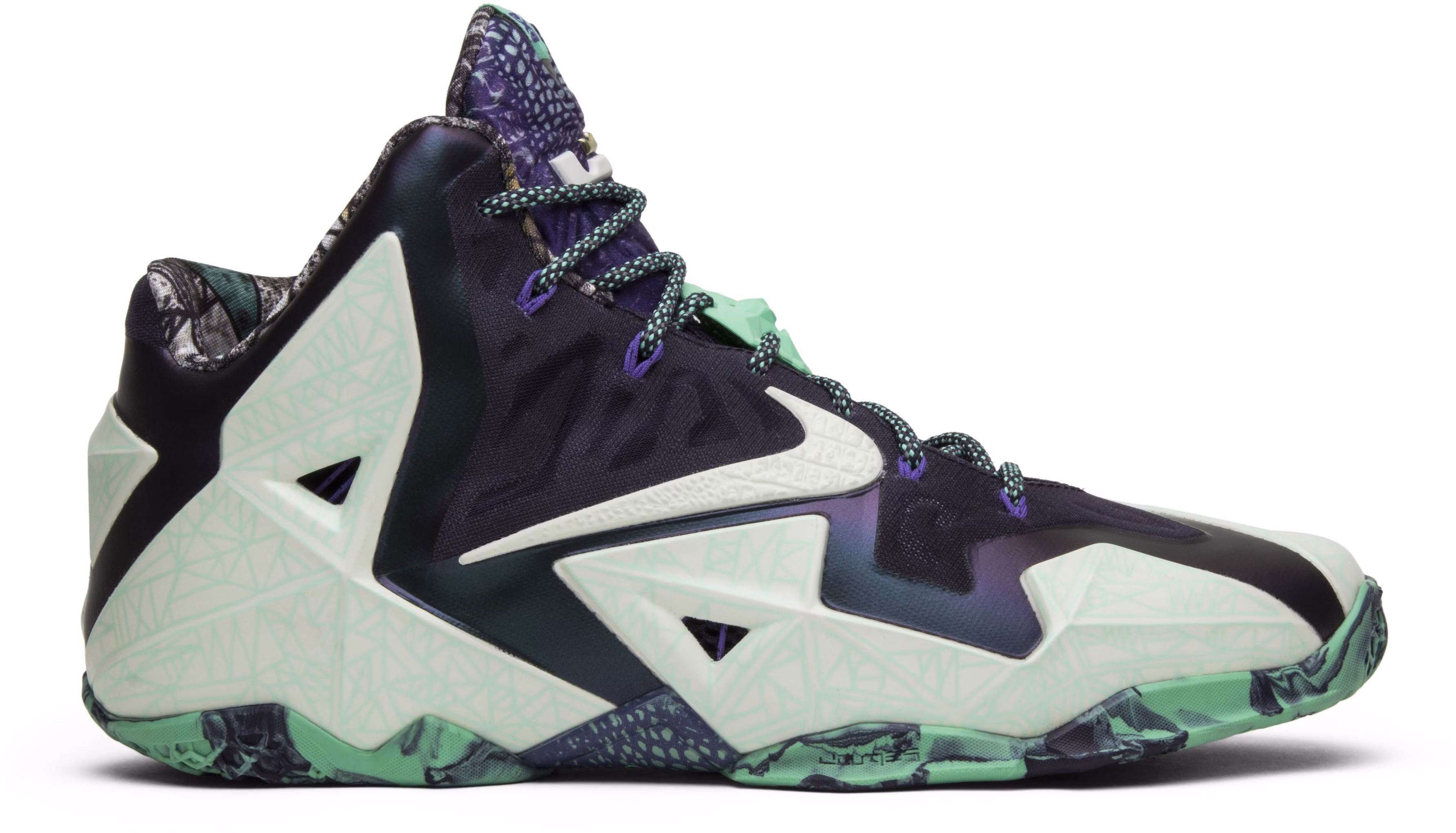 le-bron-11-nola-gumbo-league-gator-king