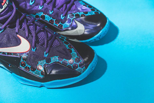 Nike lebron 11 sales summit lake hornets