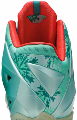 Nike LeBron 11 Christmas 616175-301 Sizing Nike LeBron 11 Christmas 616175-301