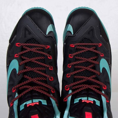 Nike LeBron 11 Diffused Jade 616175-004 Details for Nike LeBron 11 Diffused Jade 616175-004