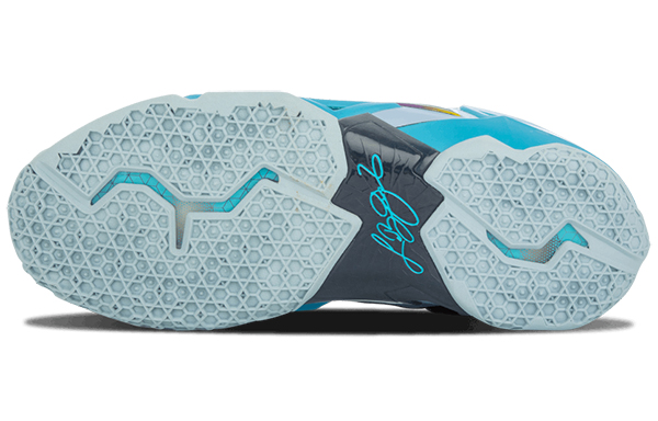 Shop 耐吉 LeBron 11 Elite Maison 3M 藍色實戰籃球鞋