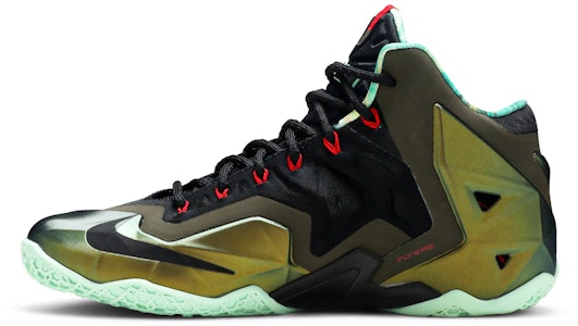 耐克詹姆斯11代国王荣耀篮球鞋 616175-700 Lookbook 耐克詹姆斯11代国王荣耀篮球鞋 616175-700