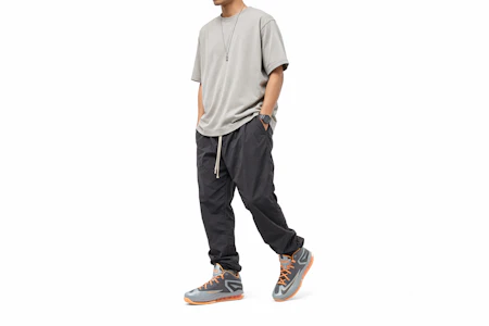 Order Nike LeBron 11 Low Magnet Grey 642849-002