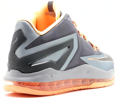 耐克LeBron 11低帮磁灰款 642849-002 Shop 耐克LeBron 11低帮磁灰款 642849-002
