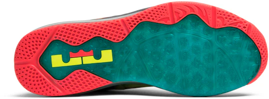 Shop Nike LeBron 11 Low SE Multi ‘Color 695224-970