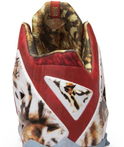 耐吉 LeBron 11 NBA 2K14 650884-674 Sizing 耐吉 LeBron 11 NBA 2K14 650884-674