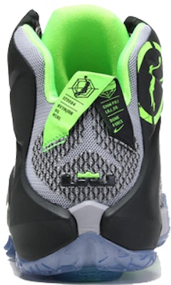 Nike LeBron 12 'Prestasi Bola Keranjang' 707781-001 Lookbook Nike LeBron 12 'Prestasi Bola Keranjang' 707781-001