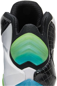 Nike LeBron 12 Permainan All Star 742549-190 Sizing Nike LeBron 12 Permainan All Star 742549-190