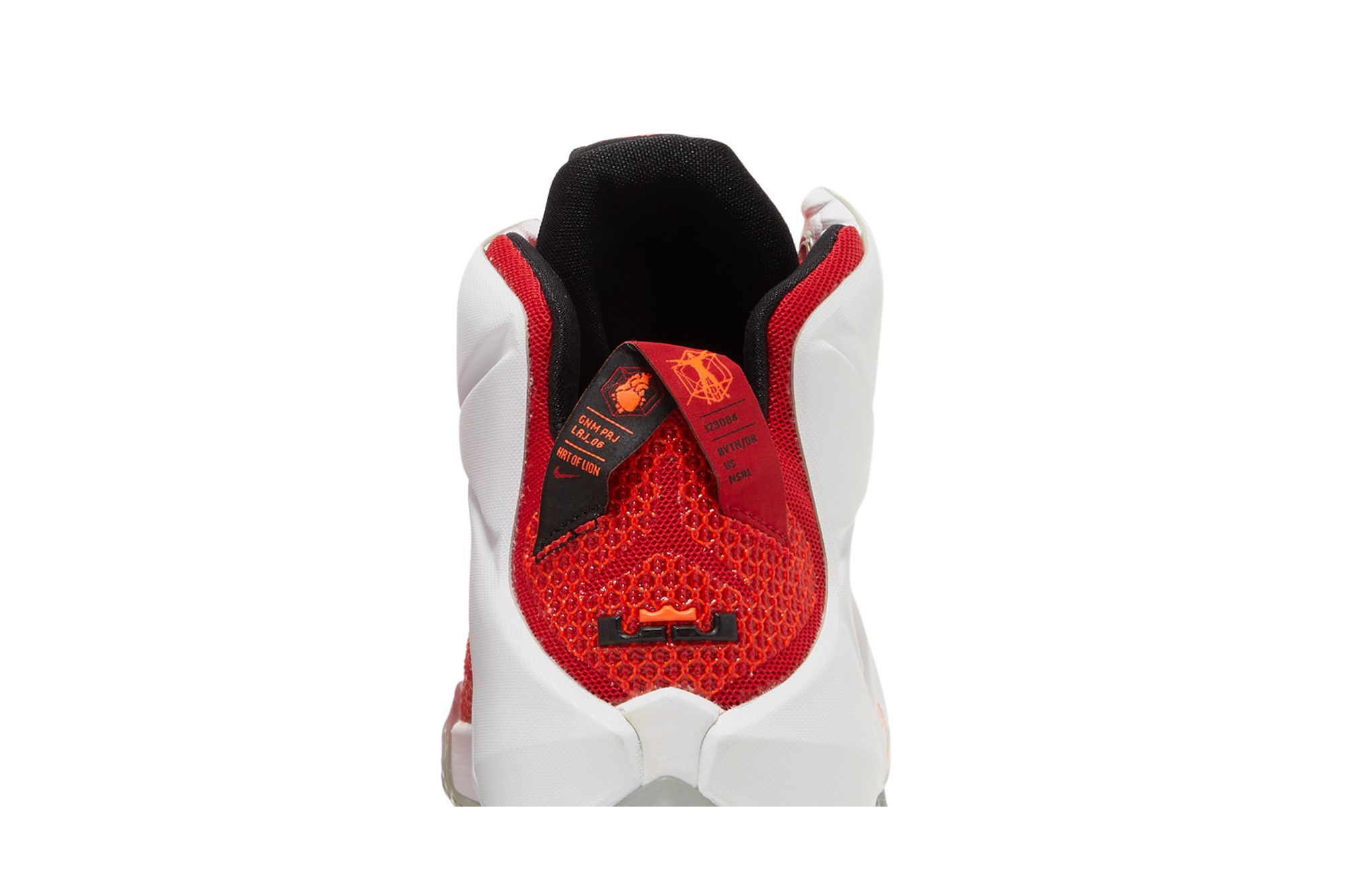 Sizing Nike LeBron 12 EP ''Cœur de Lion'' 707781-601