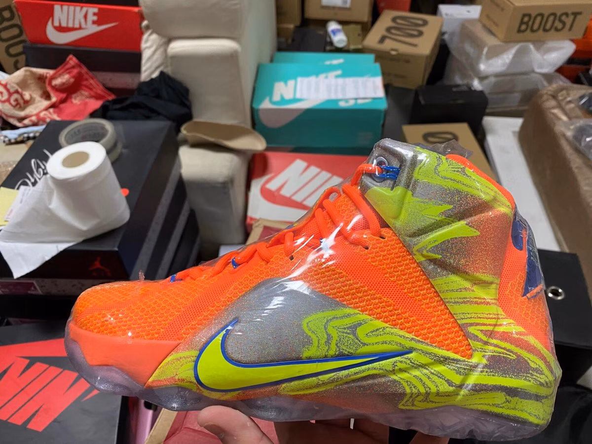 nike-le-bron-12-ep-unnamed-colorway-707781-870