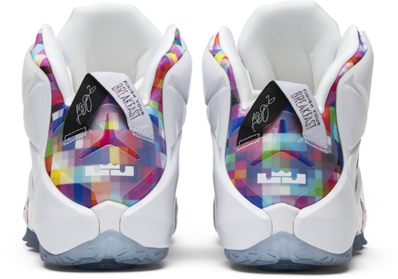 Nike LeBron 12 EXT Prism 748861-900 Details for Nike LeBron 12 EXT Prism 748861-900