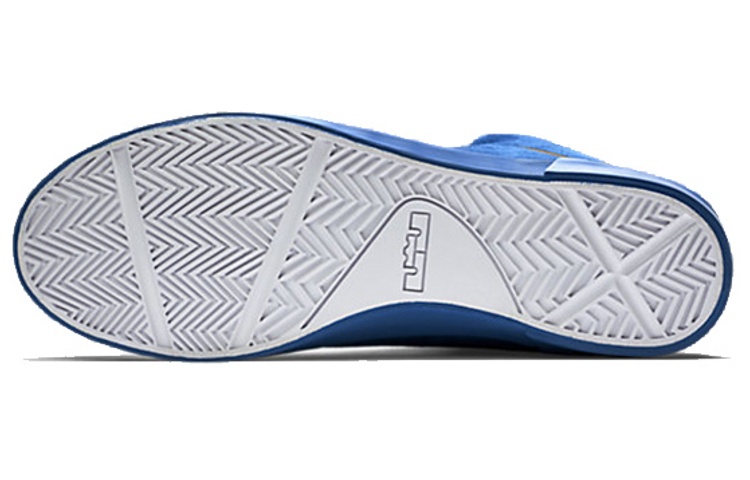 Shop 耐吉 LeBron 12 NSW Letter of Intent 716417-400