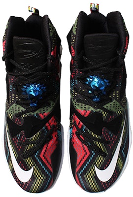 耐克 LeBron 13 '黑人历史月 黑红绿' 828378-910 Shop 耐克 LeBron 13 '黑人历史月 黑红绿' 828378-910