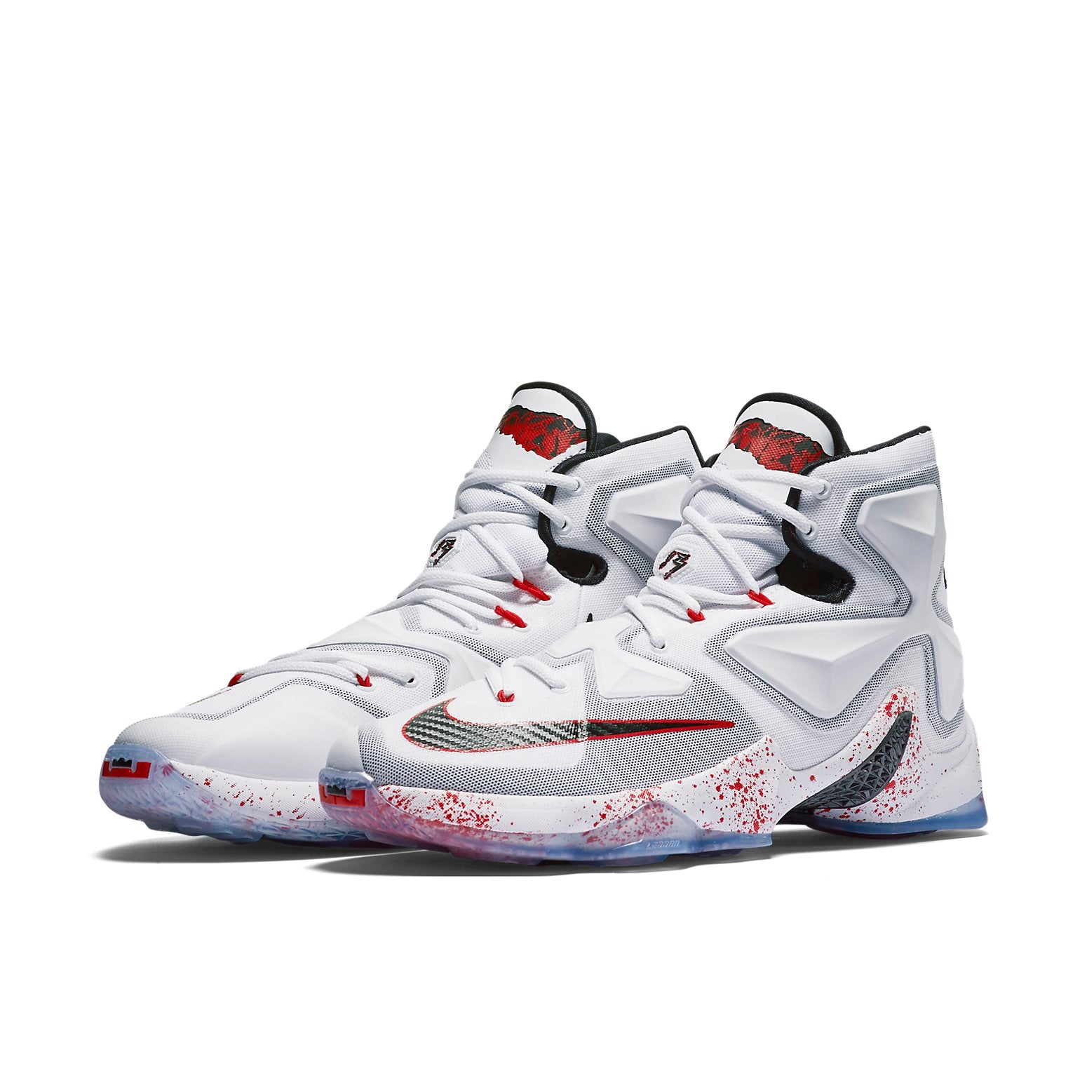 Order Nike LeBron 13 'Viernes 13' 807219-106/807220-106