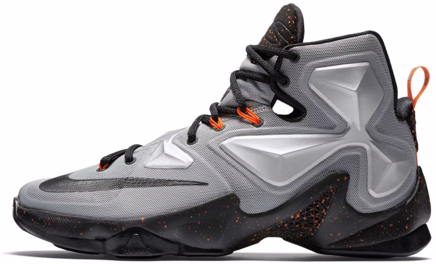 le-bron-13-lava
