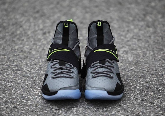 Nike LeBron 14 'Out of Nowhere' 852406-001 Details for Nike LeBron 14 'Out of Nowhere' 852406-001