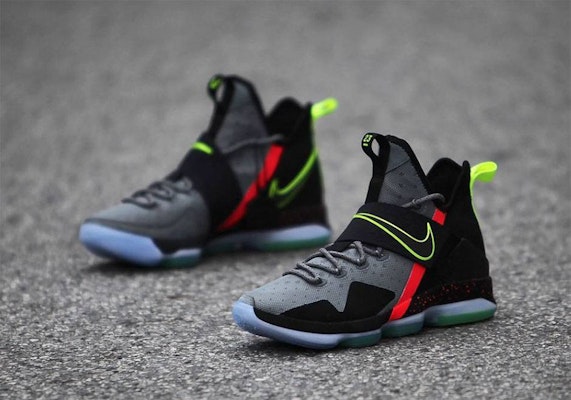 Nike LeBron 14 'Out of Nowhere' 852406-001 Sizing Nike LeBron 14 'Out of Nowhere' 852406-001