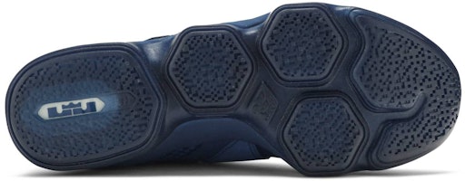 耐克 LeBron 14 限量版 '护身符' 852402-400 Shop 耐克 LeBron 14 限量版 '护身符' 852402-400