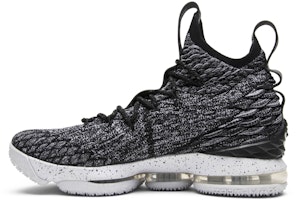 レブロン15 "アッシュ" (LeBron 15 "Ash") 897648-002 Lookbook レブロン15 "アッシュ" (LeBron 15 "Ash") 897648-002