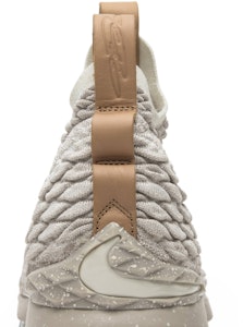 Nike LeBron 15 'Fantasma' 897648-200 Sizing Nike LeBron 15 'Fantasma' 897648-200