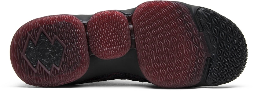 Nike LeBron 15 'New Heights' Sepatu Basket Pria 897648-300 Shop Nike LeBron 15 'New Heights' Sepatu Basket Pria 897648-300