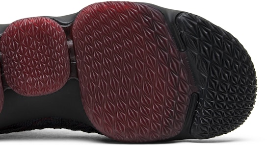 Nike LeBron 15 'New Heights' Sepatu Basket Pria 897648-300 Purchase Nike LeBron 15 'New Heights' Sepatu Basket Pria 897648-300