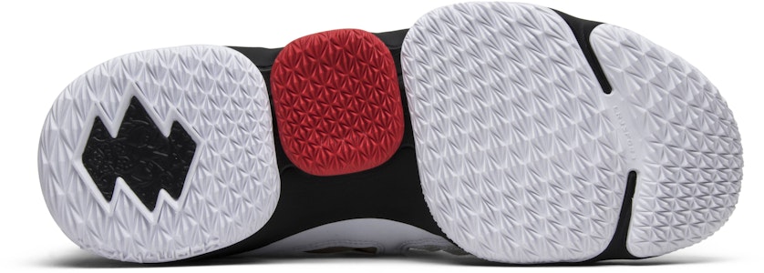 Nike LeBron 15 Diamond Turf Sepatu Basket AO9144-100 Shop Nike LeBron 15 Diamond Turf Sepatu Basket AO9144-100