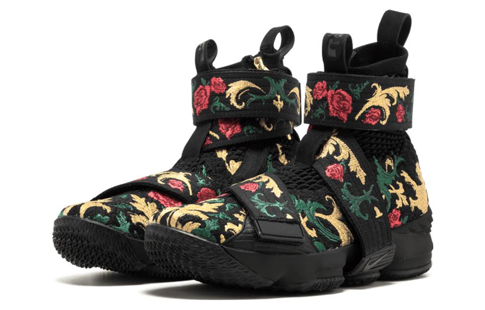 Order レブロン15 ライフスタイル "キングス・クラウン" AO1068-001