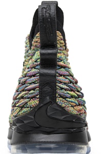 Nike LeBron 15 Multi 'Warna' 897648-901 Sizing Nike LeBron 15 Multi 'Warna' 897648-901