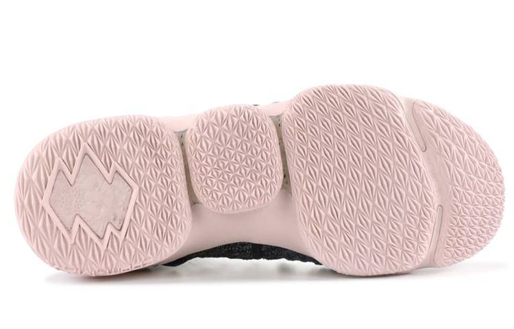 Shop 耐克勒布朗15俄亥俄骄傲EP黑灰款"黑色" 897649-003