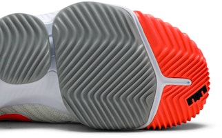 Nike LeBron 16 'Air Tech Challenge Hot Lava Putih' CI1521-100 Purchase Nike LeBron 16 'Air Tech Challenge Hot Lava Putih' CI1521-100