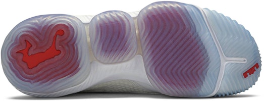 耐克勒布朗16低帮 '选秀之夜' CI2668-100 Shop 耐克勒布朗16低帮 '选秀之夜' CI2668-100