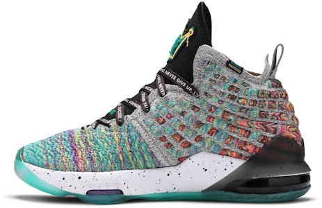 (Sekolah Dasar) Nike LeBron 17 'I Promise' CW2761-300 Lookbook (Sekolah Dasar) Nike LeBron 17 'I Promise' CW2761-300