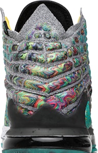 Nike LeBron 17 'Saya Janji' CD5052-300 Sizing Nike LeBron 17 'Saya Janji' CD5052-300