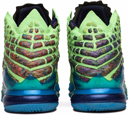 Nike LeBron 17 'Mr. Swackhammer' CV8075-300 Details for Nike LeBron 17 'Mr. Swackhammer' CV8075-300
