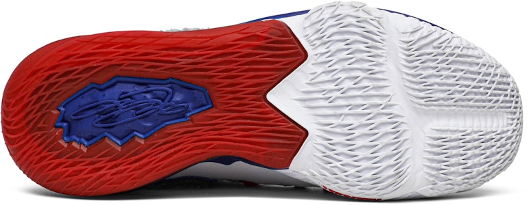 Nike LeBron 17 Low 'Tune Squad' Sepatu Basket CD5007-100 Shop Nike LeBron 17 Low 'Tune Squad' Sepatu Basket CD5007-100