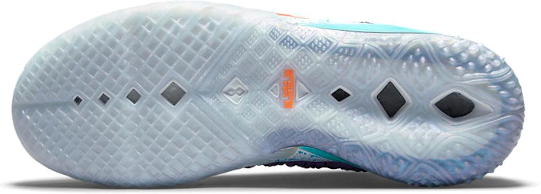 Nike LeBron 18 EP 'Terbaik 10-18' DM2813-500/DM2814-500 Details for Nike LeBron 18 EP 'Terbaik 10-18' DM2813-500/DM2814-500