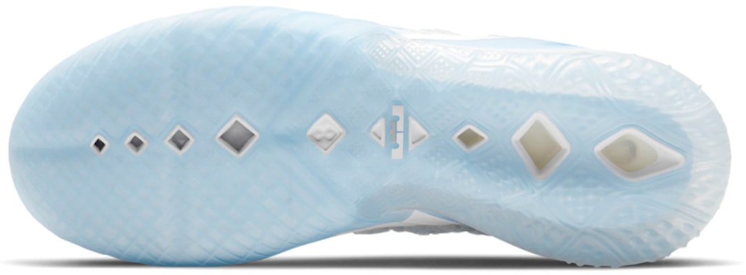 나이키 르브론 18 EP '미래를 위한 플레이' CW3155-400 Details for 나이키 르브론 18 EP '미래를 위한 플레이' CW3155-400