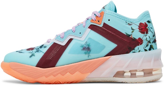 Nike LeBron 18 Low 'Bunga' (Anak Sekolah Dasar) DN4177-400 Lookbook Nike LeBron 18 Low 'Bunga' (Anak Sekolah Dasar) DN4177-400