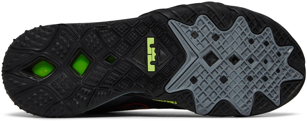 Nike LeBron 18 Low EP 'Air Max 95 Greedy' Sneaker Pria CV7564-100 Shop Nike LeBron 18 Low EP 'Air Max 95 Greedy' Sneaker Pria CV7564-100